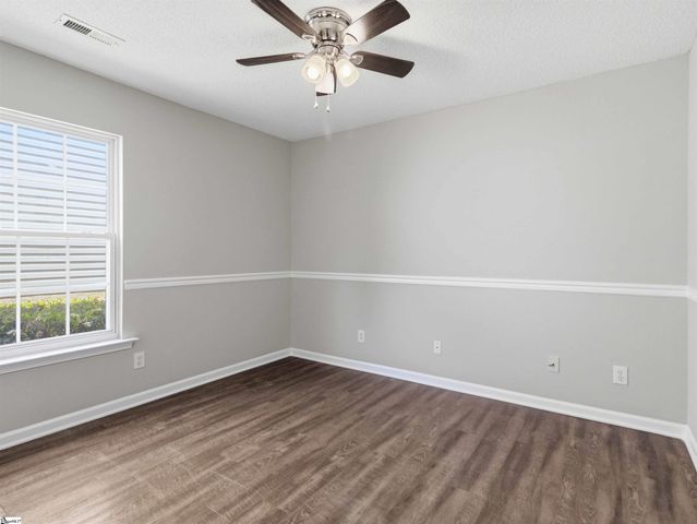 28 Brookhaven Way, Simpsonville, SC 29681