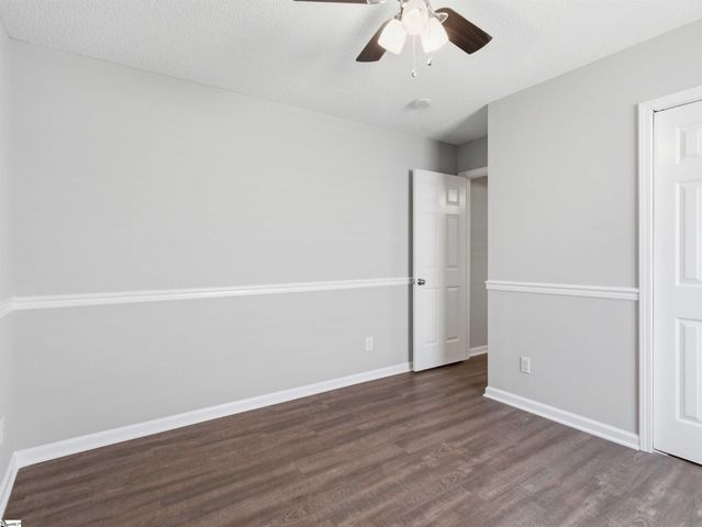 28 Brookhaven Way, Simpsonville, SC 29681