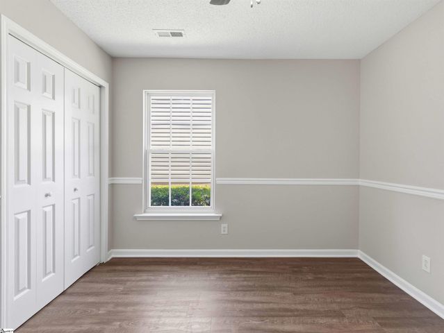 28 Brookhaven Way, Simpsonville, SC 29681