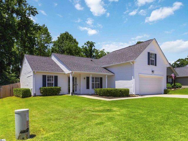28 Brookhaven Way, Simpsonville, SC 29681