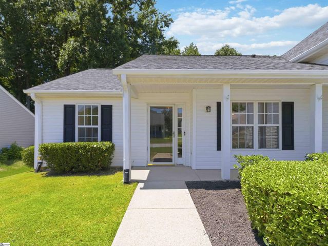 28 Brookhaven Way, Simpsonville, SC 29681