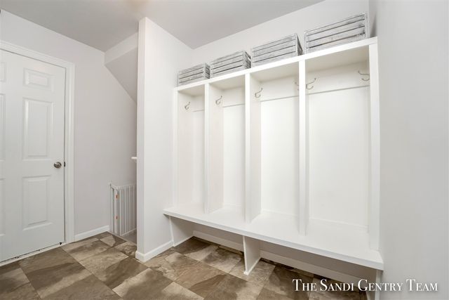 568 N River Hills Drive, Newaygo, MI 49337