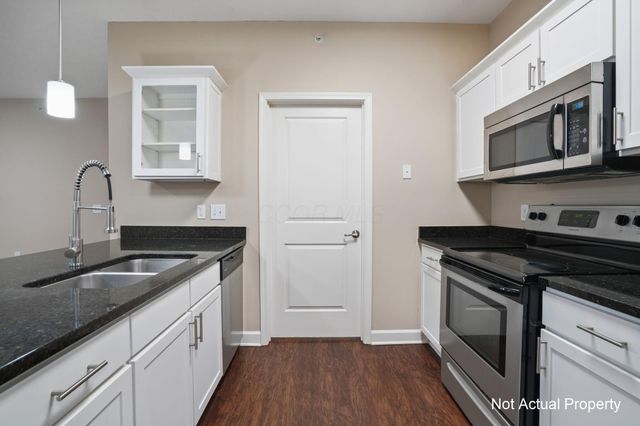 5167 Monterey Pine Lane, Dublin, OH 43016