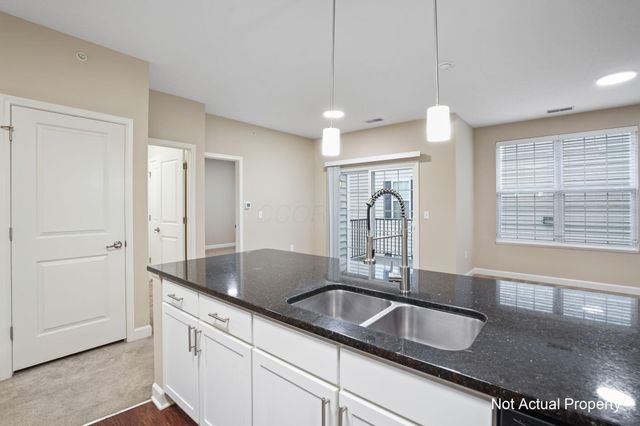 5167 Monterey Pine Lane, Dublin, OH 43016