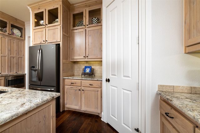 892 Ivy Lane, Rockwall, TX 75087