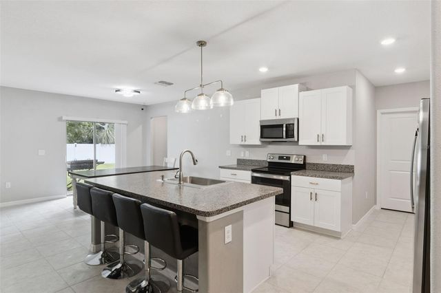 4918 WILD SENNA BOULEVARD, Tampa, FL 33619