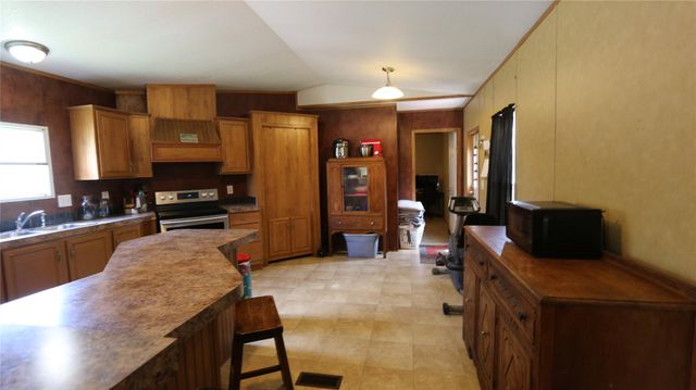 2534 County Road 676, Dayton, TX 77535