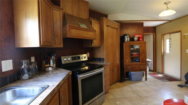 2534 County Road 676, Dayton, TX 77535