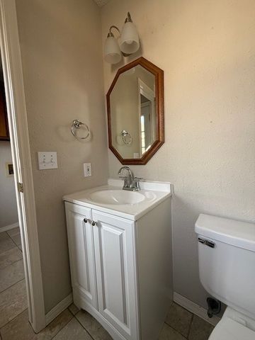 802 N 37th Street, Rogers, AR 72756