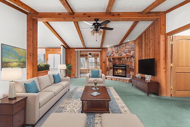 173 Sunset Circle, Wisconsin Dells, WI 53965