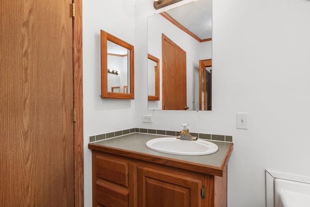 173 Sunset Circle, Wisconsin Dells, WI 53965