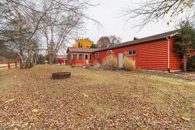 173 Sunset Circle, Wisconsin Dells, WI 53965