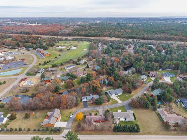 173 Sunset Circle, Wisconsin Dells, WI 53965