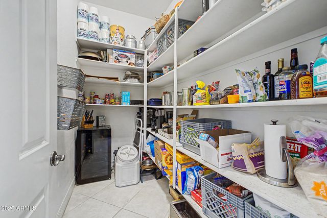 1242 E CANARY Drive, Gilbert, AZ 85297