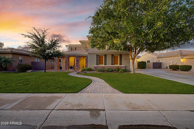 1242 E CANARY Drive, Gilbert, AZ 85297