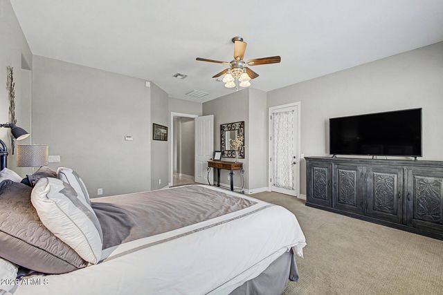 1242 E CANARY Drive, Gilbert, AZ 85297