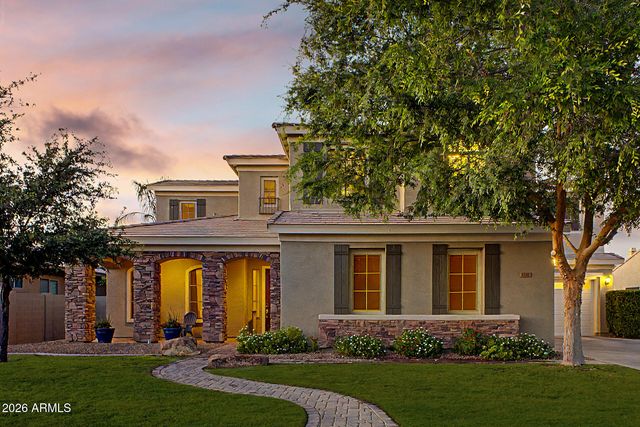 1242 E CANARY Drive, Gilbert, AZ 85297