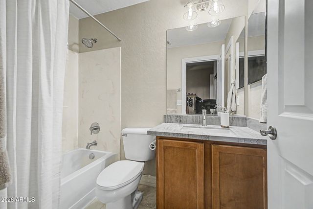 1242 E CANARY Drive, Gilbert, AZ 85297