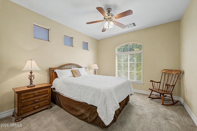 1242 E CANARY Drive, Gilbert, AZ 85297