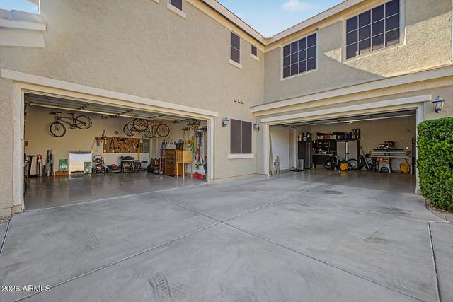 1242 E CANARY Drive, Gilbert, AZ 85297