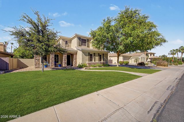 1242 E CANARY Drive, Gilbert, AZ 85297