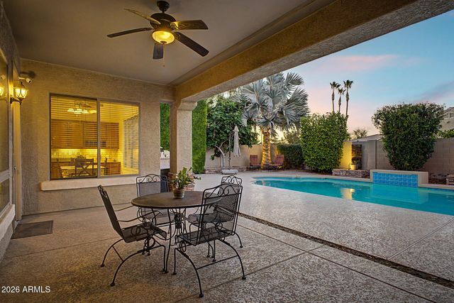 1242 E CANARY Drive, Gilbert, AZ 85297