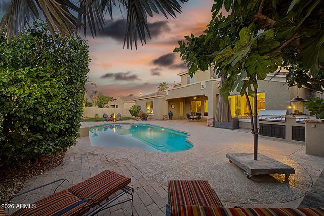 1242 E CANARY Drive, Gilbert, AZ 85297