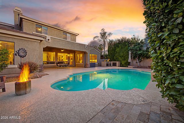 1242 E CANARY Drive, Gilbert, AZ 85297