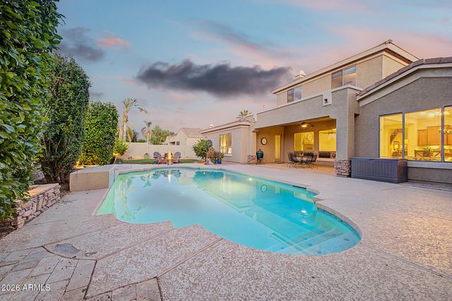 1242 E CANARY Drive, Gilbert, AZ 85297