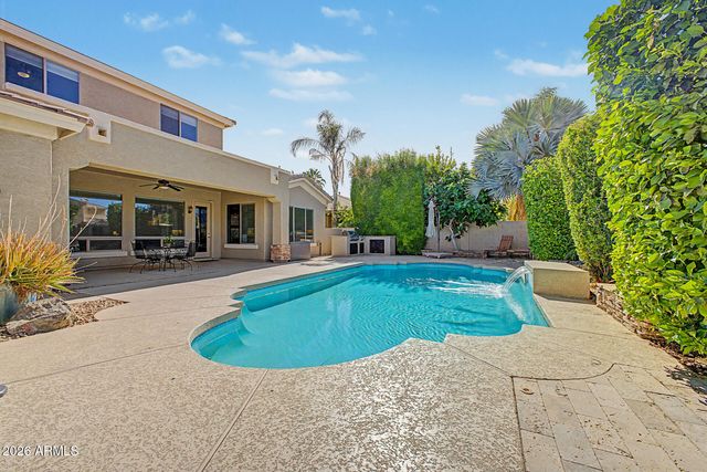 1242 E CANARY Drive, Gilbert, AZ 85297