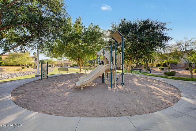 1242 E CANARY Drive, Gilbert, AZ 85297