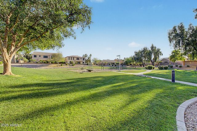 1242 E CANARY Drive, Gilbert, AZ 85297