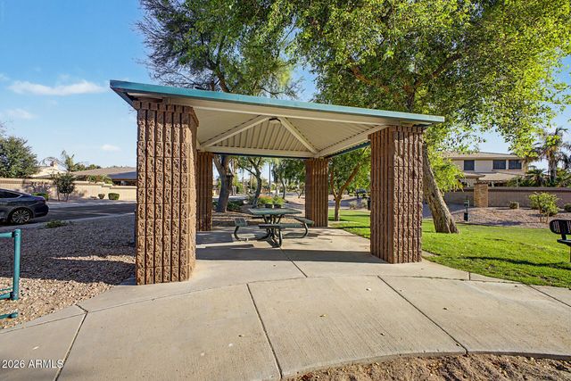 1242 E CANARY Drive, Gilbert, AZ 85297