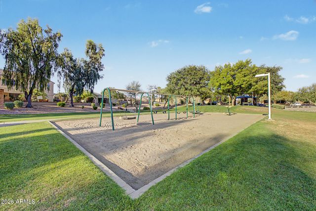 1242 E CANARY Drive, Gilbert, AZ 85297