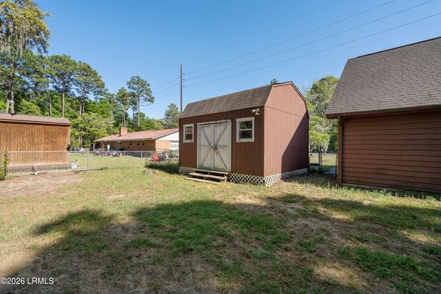 54 Brickyard Point Road, Beaufort, SC 29907