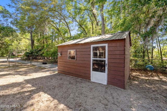 54 Brickyard Point Road, Beaufort, SC 29907