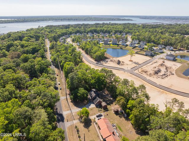 54 Brickyard Point Road, Beaufort, SC 29907