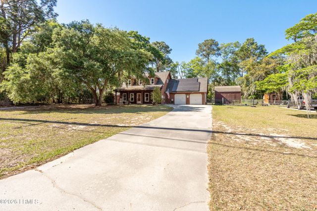 54 Brickyard Point Road, Beaufort, SC 29907