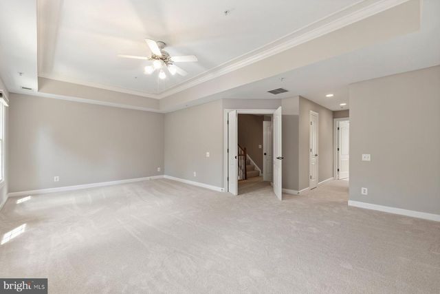 9534 LAGERSFIELD CIR, Vienna, VA 22181
