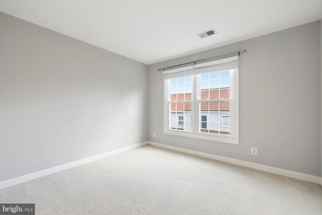 9534 LAGERSFIELD CIR, Vienna, VA 22181