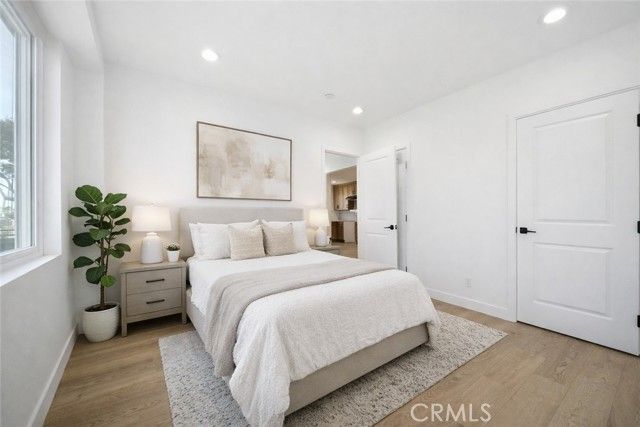 1106 W 74th Street, Los Angeles, CA 90044