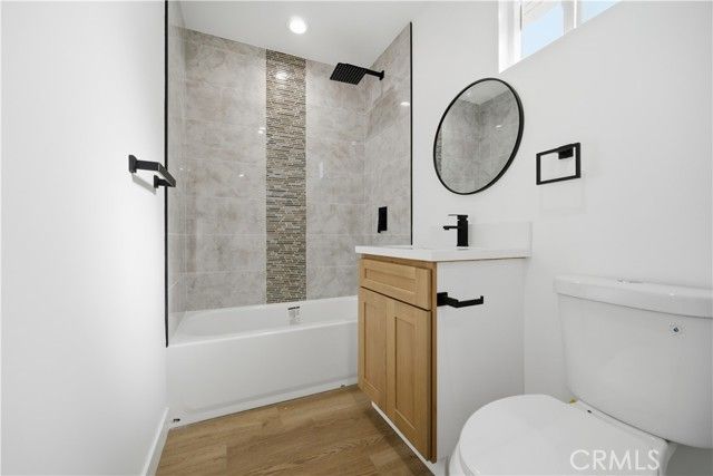 1106 W 74th Street, Los Angeles, CA 90044