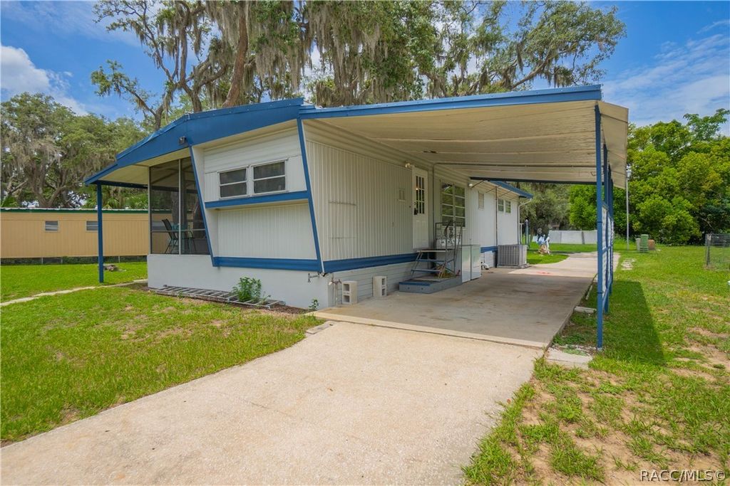 3896 Picciola Road 534, Fruitland Park, FL 34731