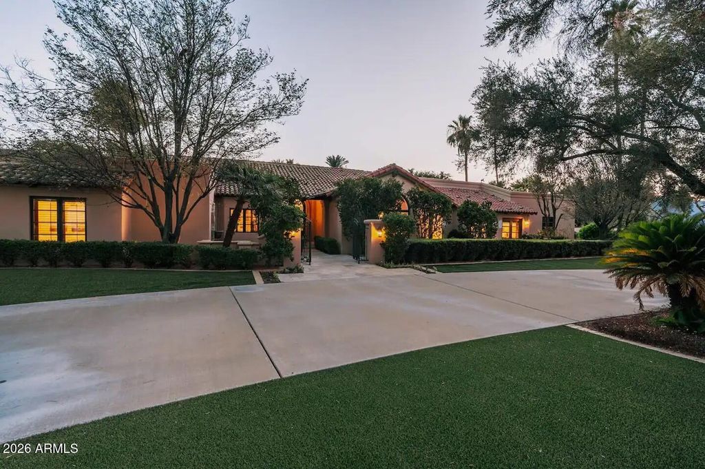 9414 N 53RD Place, Paradise Valley, AZ 85253 — photo 2