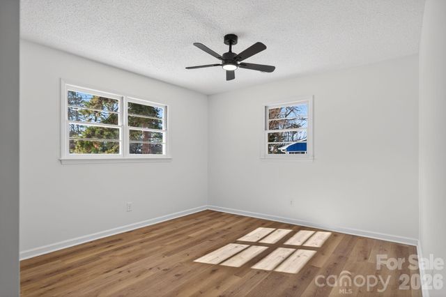 339 S Eastway Drive, Troutman, NC 28166