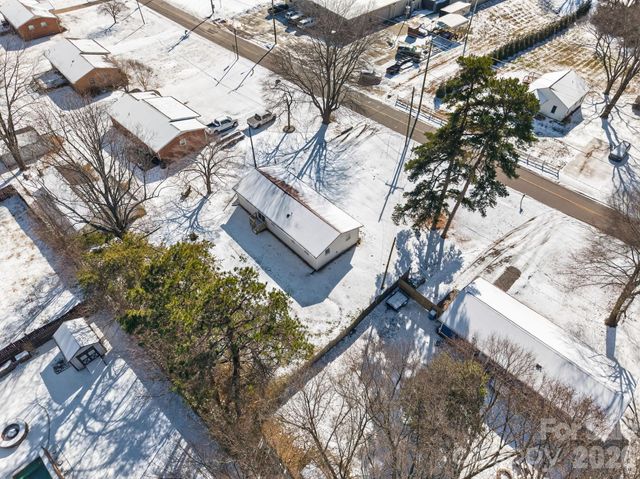 339 S Eastway Drive, Troutman, NC 28166