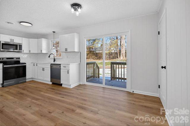 339 S Eastway Drive, Troutman, NC 28166