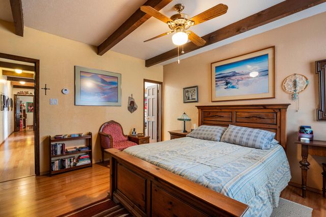 8 Vista De Las Cruces Road, Los Lunas, NM 87031