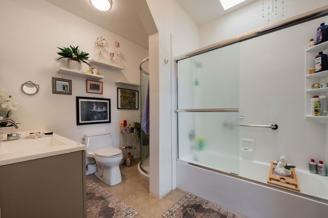 8 Vista De Las Cruces Road, Los Lunas, NM 87031