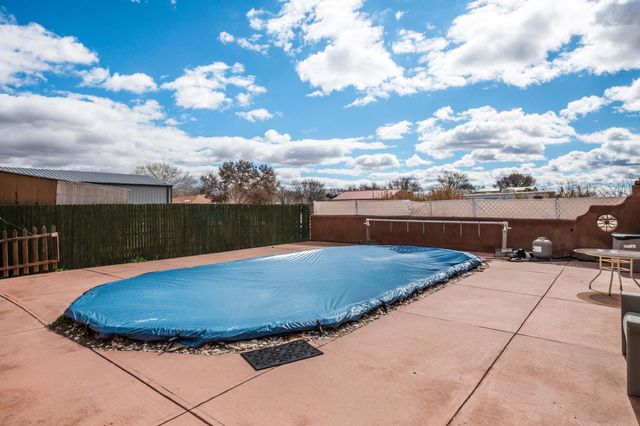 8 Vista De Las Cruces Road, Los Lunas, NM 87031